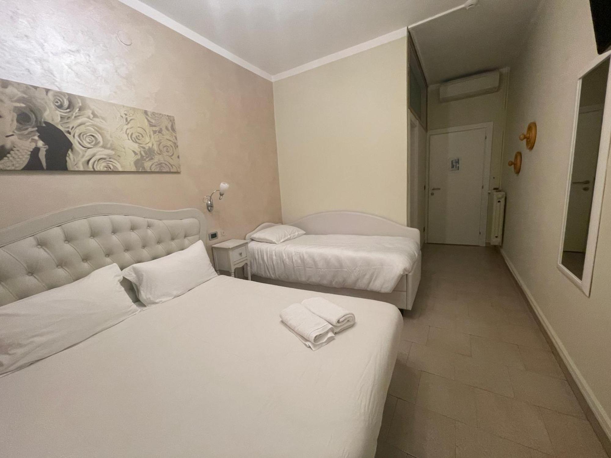 Hotel Central Giacomini サロ エクステリア 写真