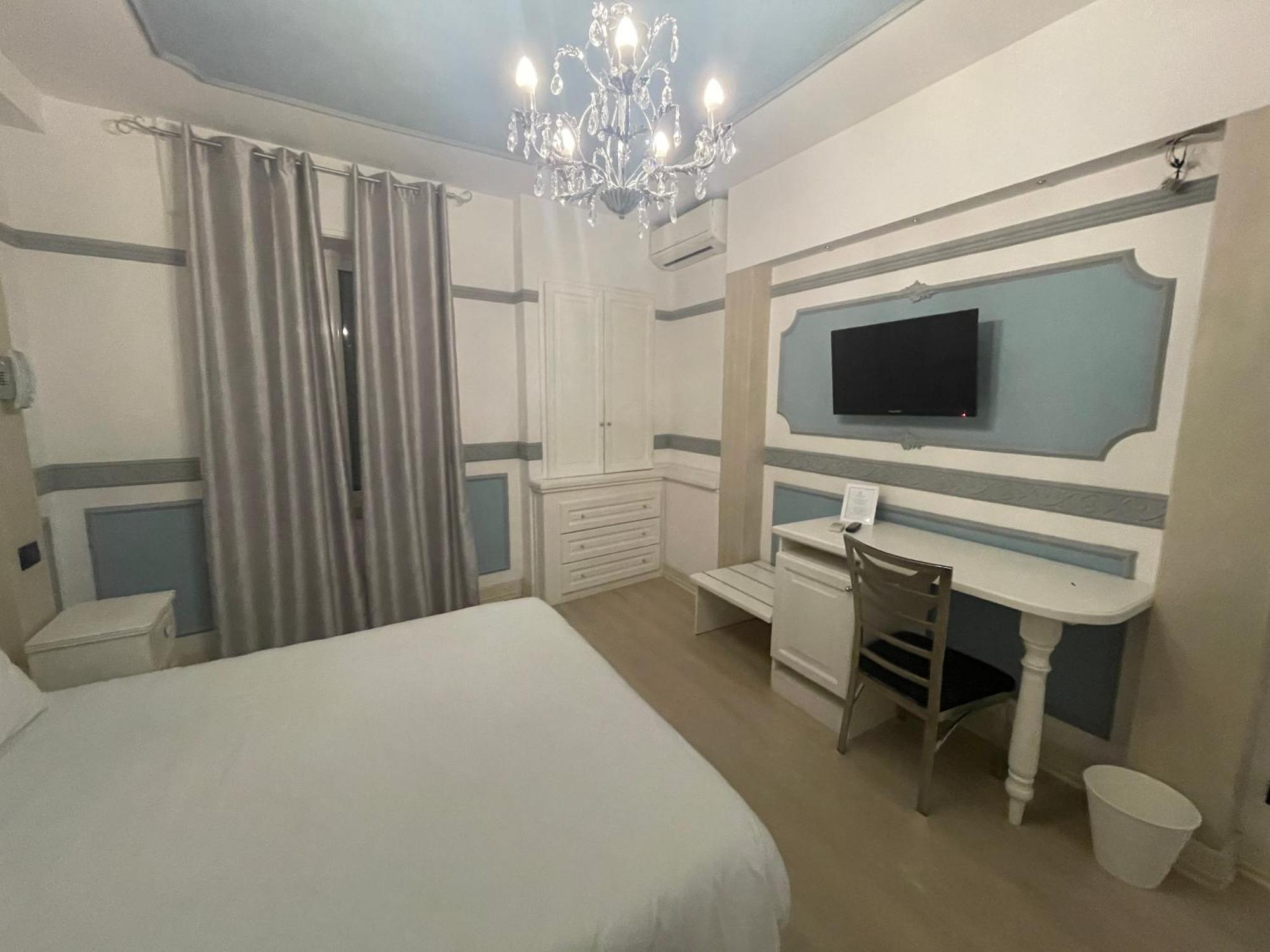 Hotel Central Giacomini サロ エクステリア 写真