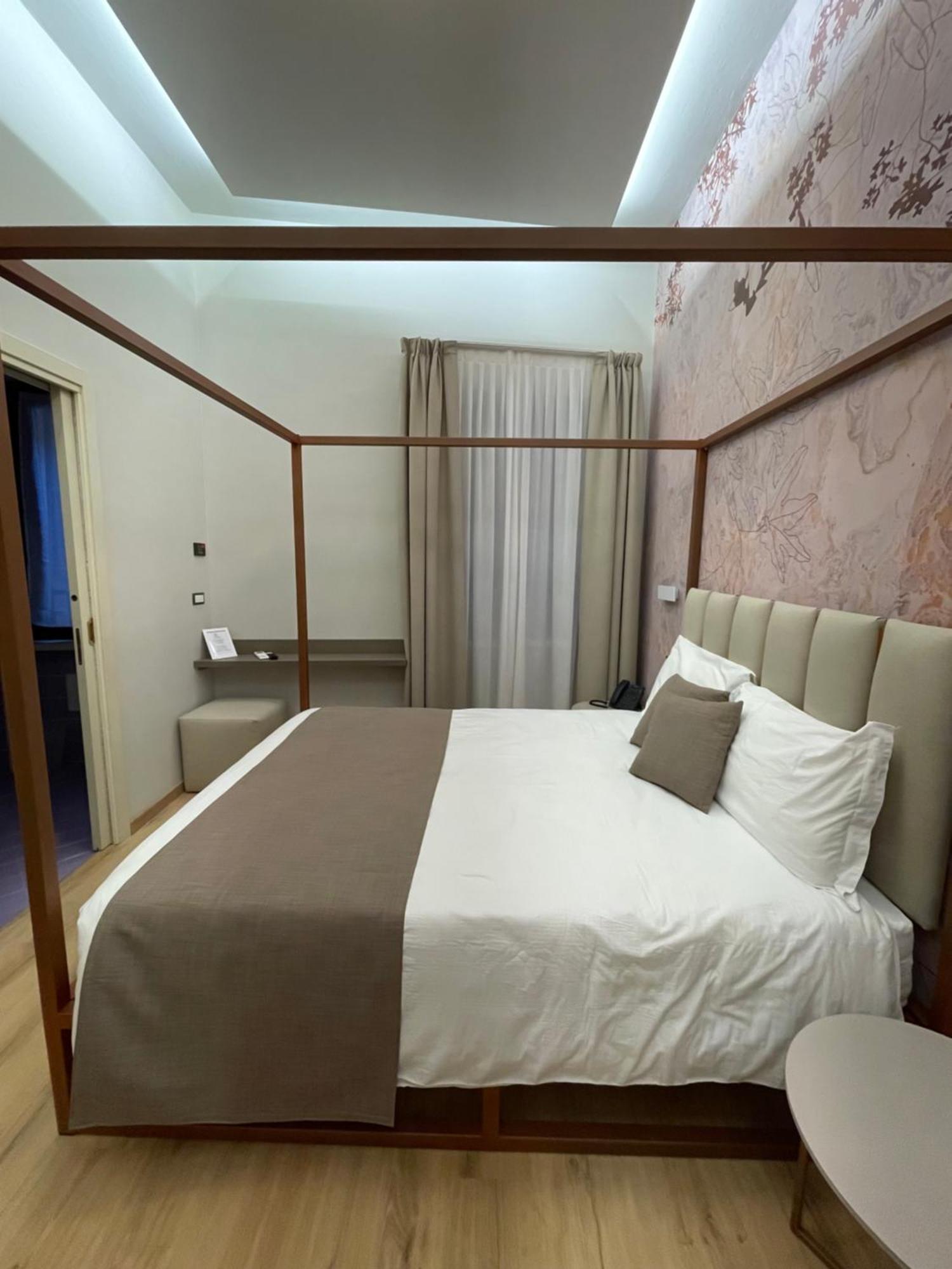 Hotel Central Giacomini サロ エクステリア 写真